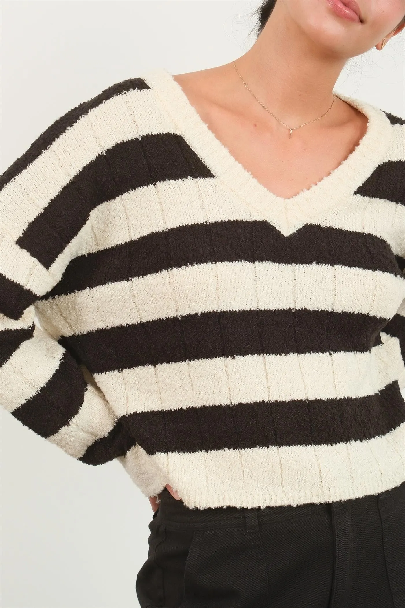 Contrast Striped Cropped V-Neck Sweater