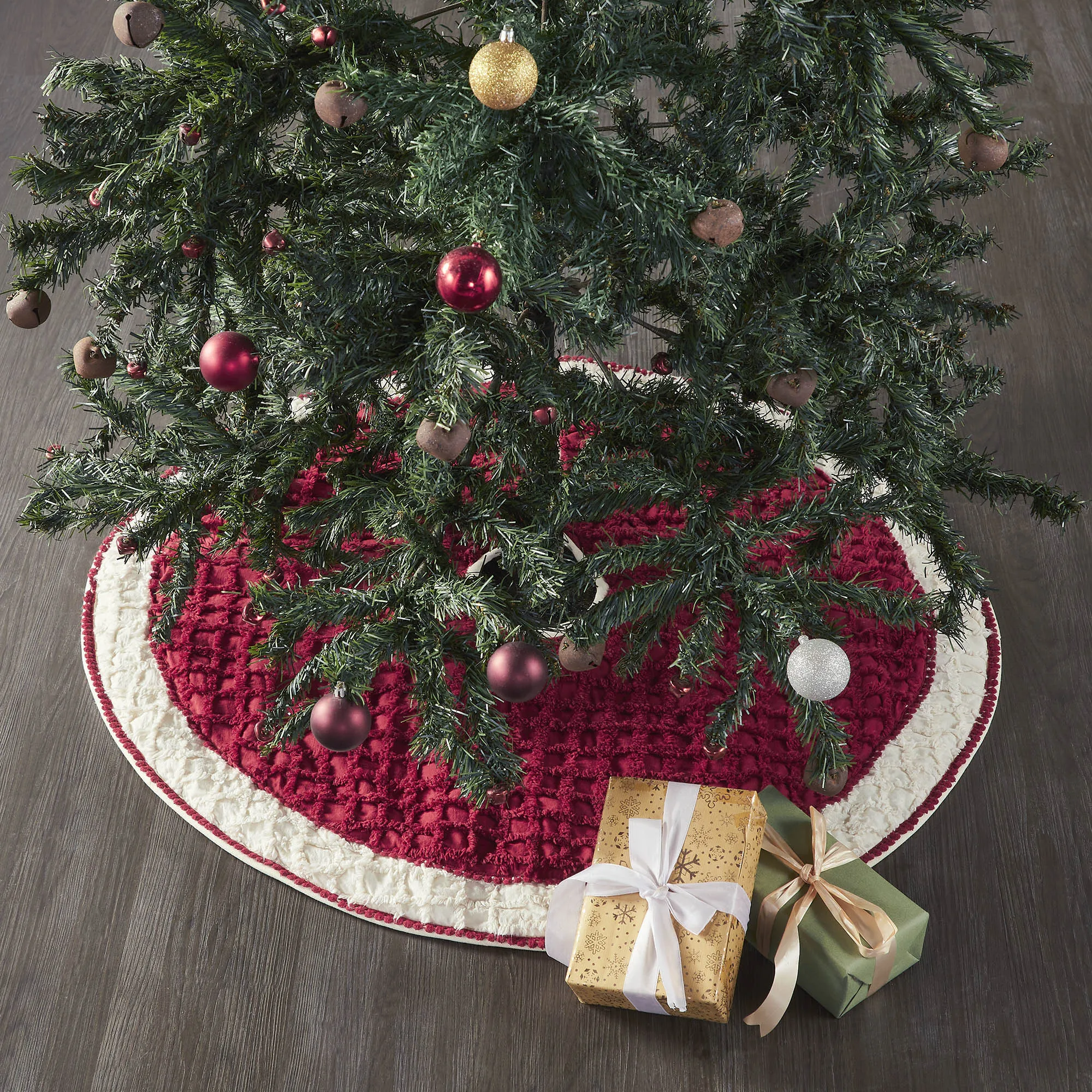 Kringle Chenille Christmas Tree Skirt