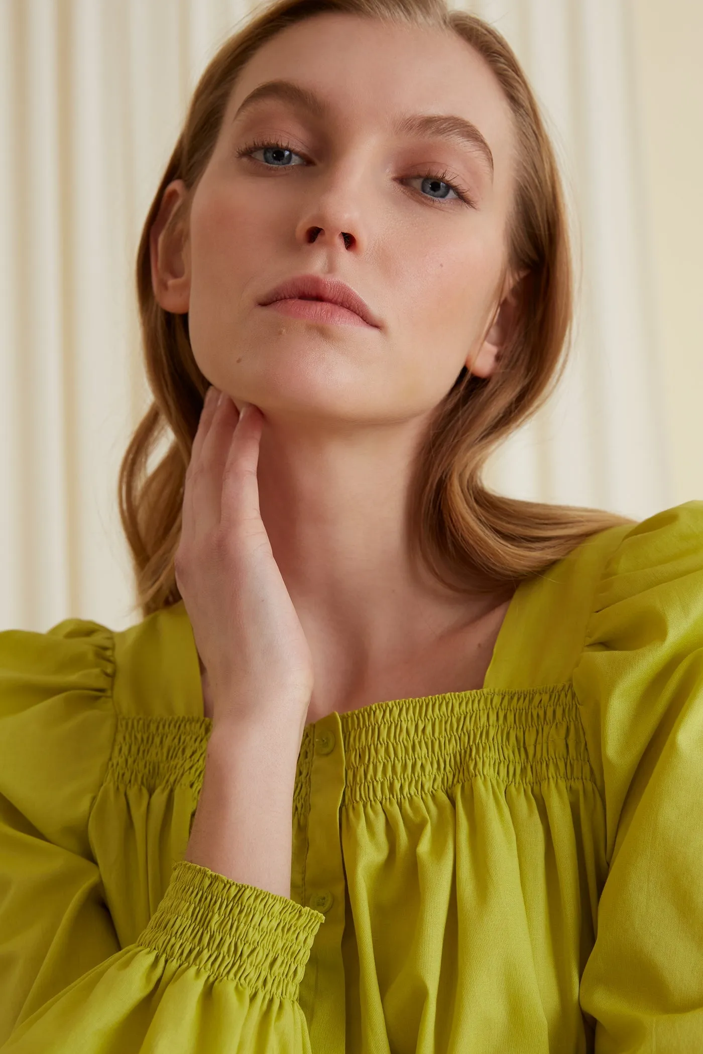 Mazie Ruched Blouse Pistachio